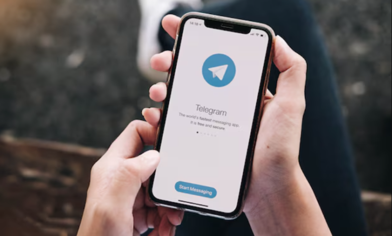 Getting Started with WhatsApp Web and the Telegram App in Hong Kong