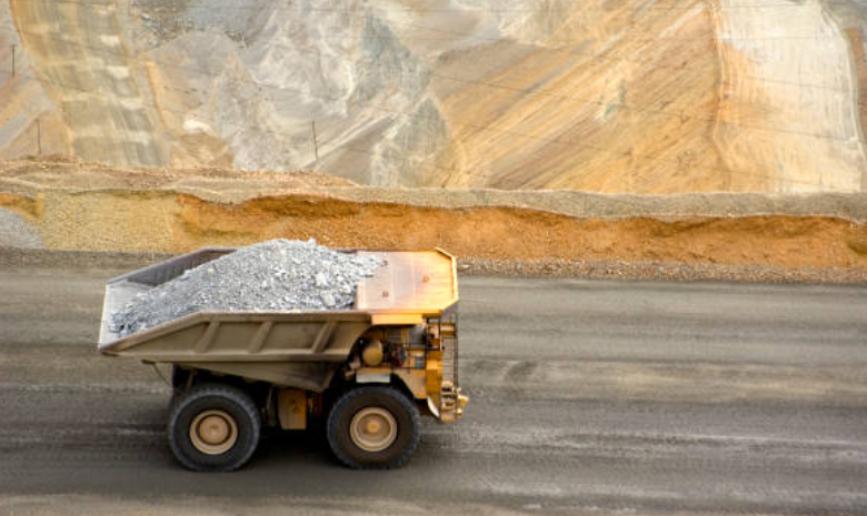 Maximizing Efficiency with Professional Mining Equipment Hire